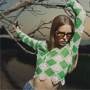 Zara Green & White Button Front Crochet Top Size small